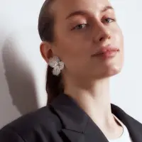 Серьги с жемчугом &laquo;Цветы&raquo;, лёгкие, белые в серебре