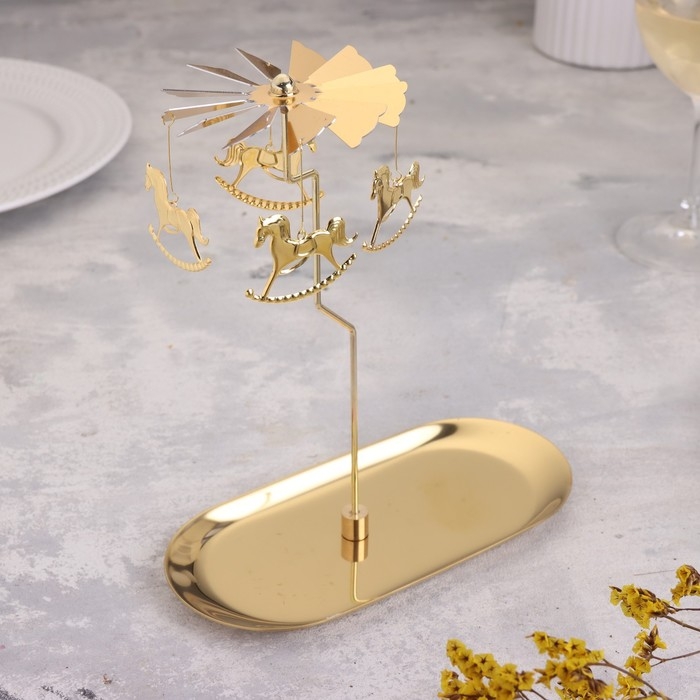 Подсвечник "Карусель с лошадками", золотая, металл, 8,5 х 18 см