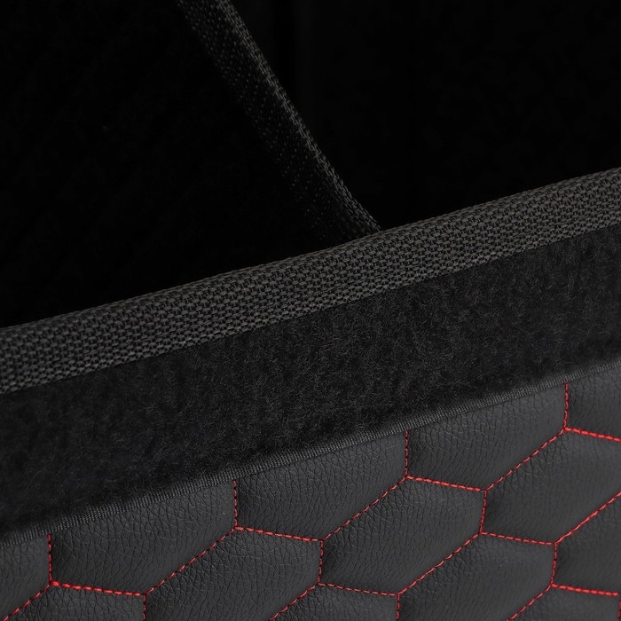 Органайзер кофр в багажник автомобиля LION, экокожа, соты, 50×30×30 см, черно-красный Органайзер кофр в багажник автомобиля LION, экокожа, соты, 50×30×30 см, черно-красный