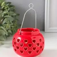 Подсвечник керамика 1 свеча "Фонарик с сердцами" красный 8х8х6,7 см