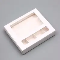 Коробка для 4 конфеты и шоколадку, 17.7&times;15.7&times;3.85 см Кондитерская упаковка