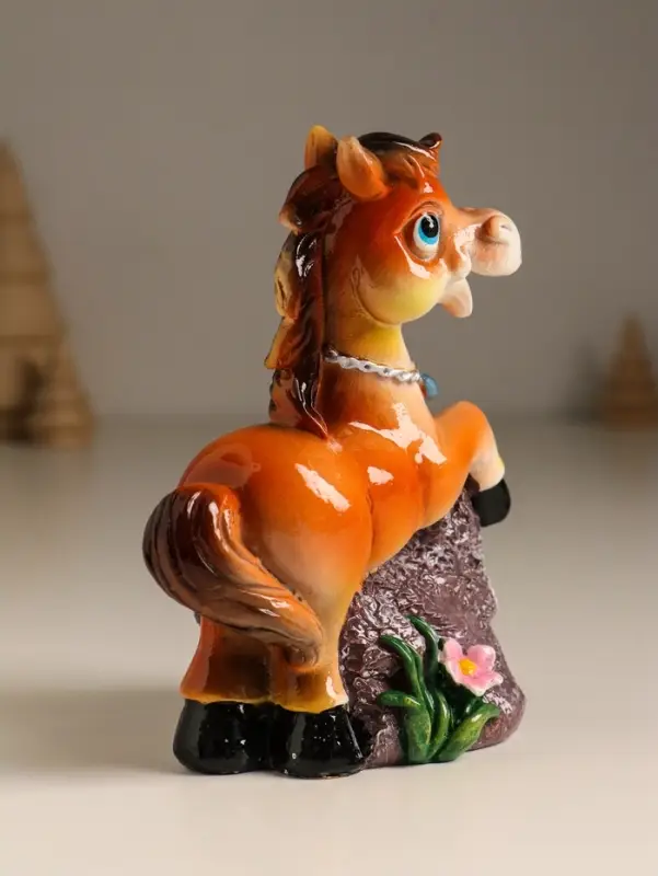 Копилка полистоун Копилка полистоун "Коняшка на камешке с цветком" 10х6х12,5 см