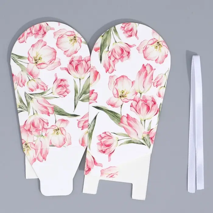 Коробка бонбоньерка, упаковка подарочная, «Цветы», 7.5 х 8 х 7.5 см