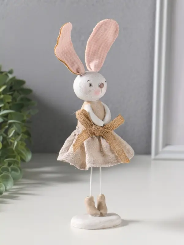 Сувенир полистоун "Зайка в льняном платье с бантом" 12х10х22,5 см