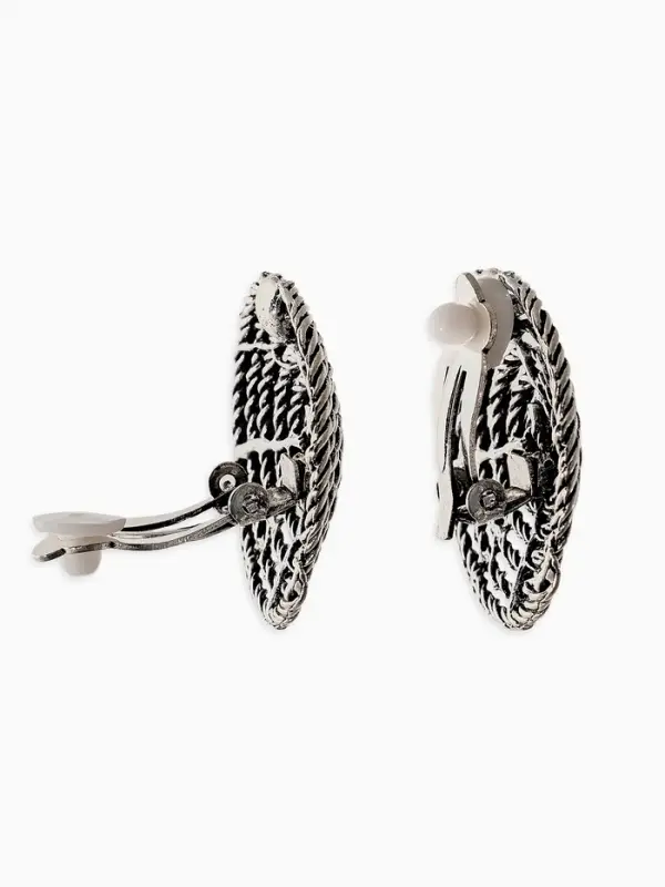 Серьги клипсы для ушей QF &laquo;Гипноз&raquo;, цвет чернёное серебро