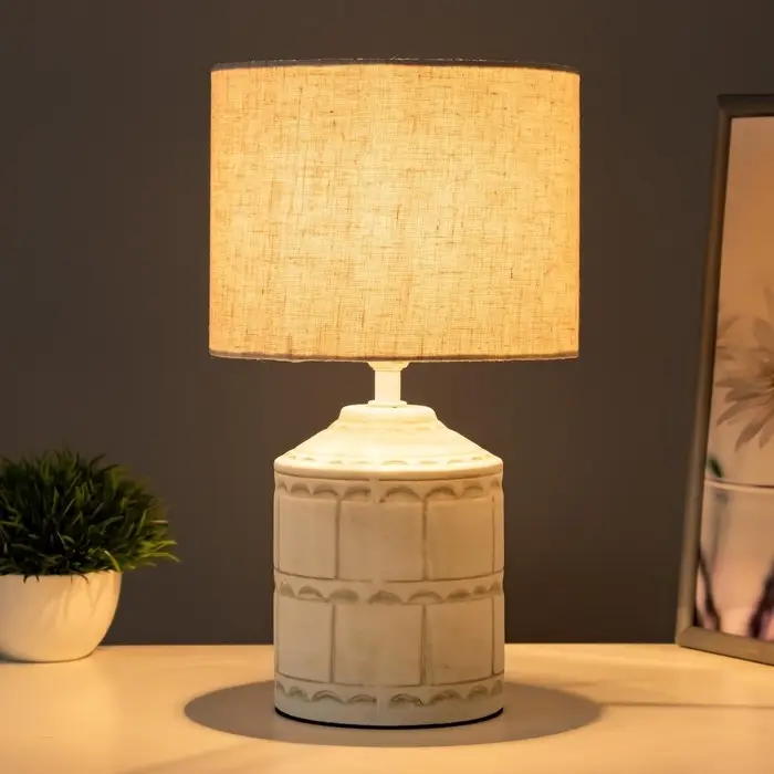 Лампа настольная RISALUX &laquo;Асни&raquo;, Е14, 40 Вт, бело-серая, 19&times;19&times;32 см