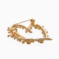 Брошь "Сердечко" мимоза, цвет жёлто-зелёный в золоте Брошь "Сердечко" мимоза, цвет жёлто-зелёный в золоте