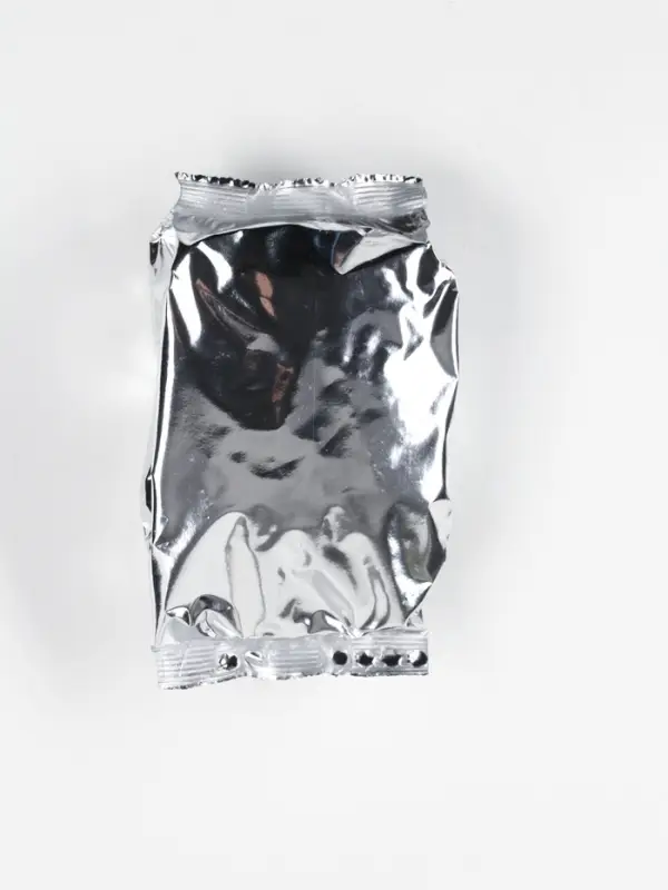 Набор в коробке-домике &laquo;Счастья в Новом году&raquo;, чай 50 г, печенье 3 шт, конфеты 100 г