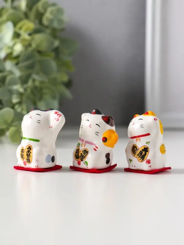 Сувенир керамика "Котики Манэки-нэко" набор 3 шт 4,2х3,6х3,5 см 2,5х9,5х4,5 см