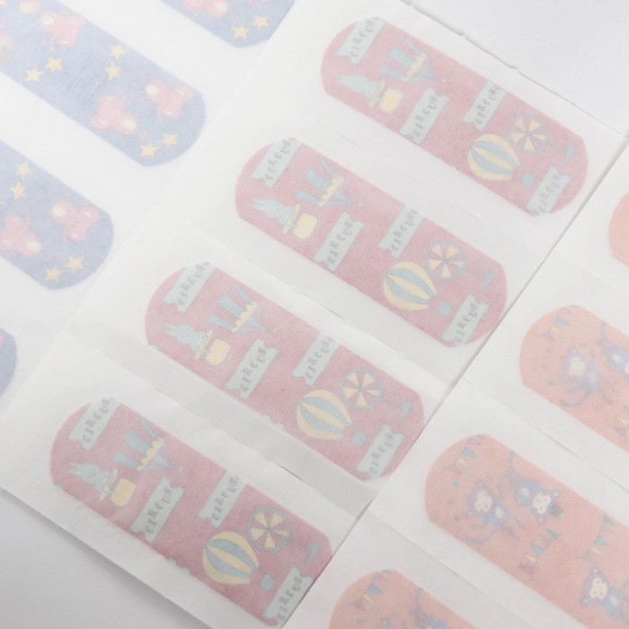 Лейкопластырь Master Uni Kids на полимерной основе с рисунками 20 шт Лейкопластырь Master Uni Kids на полимерной основе с рисунками 20 шт