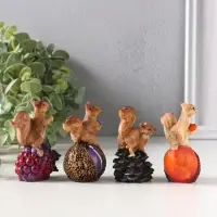 Сувенир полистоун "Белочки с орешками" набор 4 шт 3х5,5х7,4 см