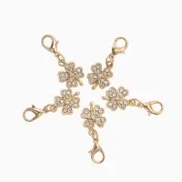 Шарм для браслета на карабине &laquo;Клевер&raquo;, золоте