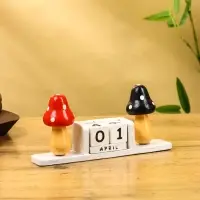 Календарь настольный "Мухоморчики" дерево 20х6х9 см