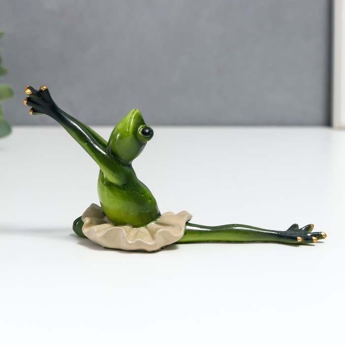 Сувенир полистоун лак Сувенир полистоун лак "Лягуха балерина - трагедия" 8х6х17 см