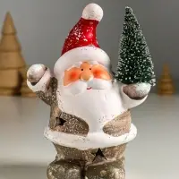 Сувенир керамика свет "Дед Мороз в серебристой шубке с ёлочкой" 9,5х7,5х14,5 см