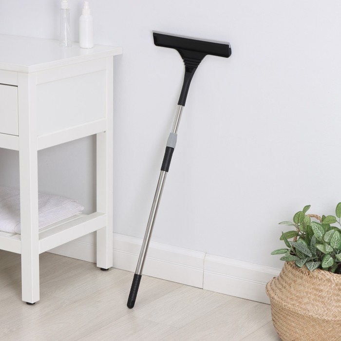 Окномойка с насадкой из микрофибры Raccoon, гибкая, стальная телескопическая ручка, 28×2,5×80(117) см, цвет чёрный Окномойка с насадкой из микрофибры Raccoon, гибкая, стальная телескопическая ручка, 28×2,5×80(117) см, цвет чёрный