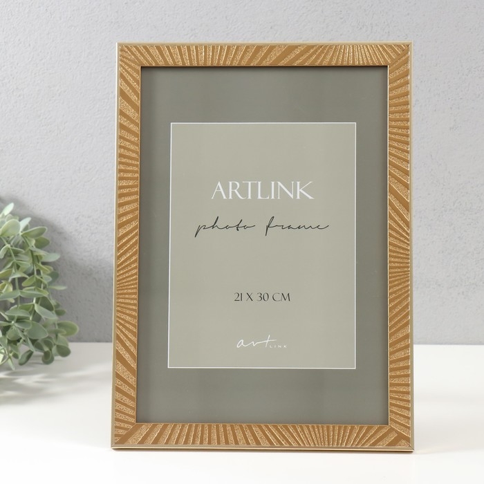 Фоторамка пластик Фоторамка пластик "Esther" 21х30 см, золото