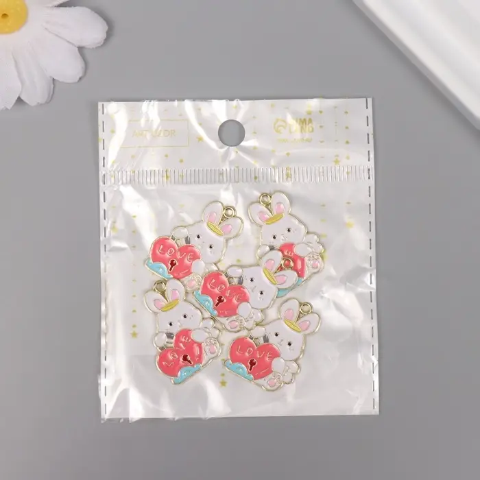 Декор для творчества металл, эмаль Декор для творчества металл, эмаль "Зайчик с сердцем-замком" 2,8х2,2 см