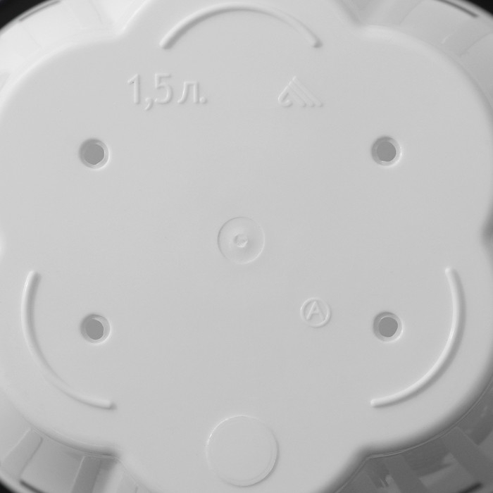 Горшок с поддоном «Восторг», 1,5 л, цвет белый Горшок с поддоном «Восторг», 1,5 л, цвет белый