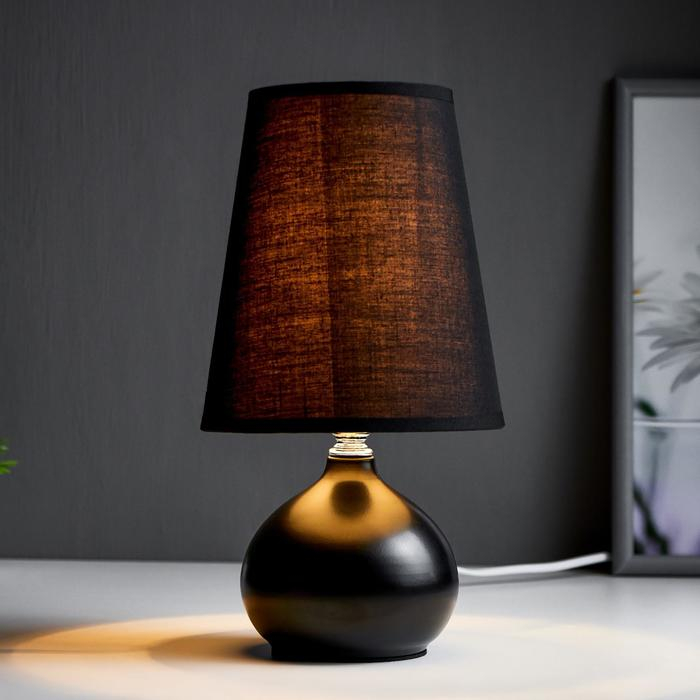 Лампа настольная 99036/1 1х40Вт Е27 черный 15х15х29 см RISALUX Лампа настольная 99036/1 1х40Вт Е27 черный 15х15х29 см RISALUX