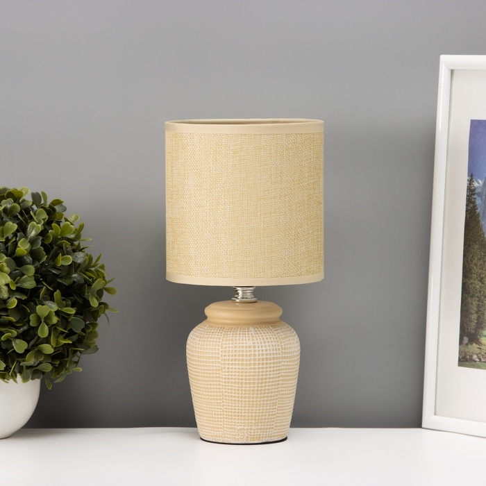 Настольная лампа Настольная лампа "Катрина" Е14 40вт бежевый 13х13х27 см