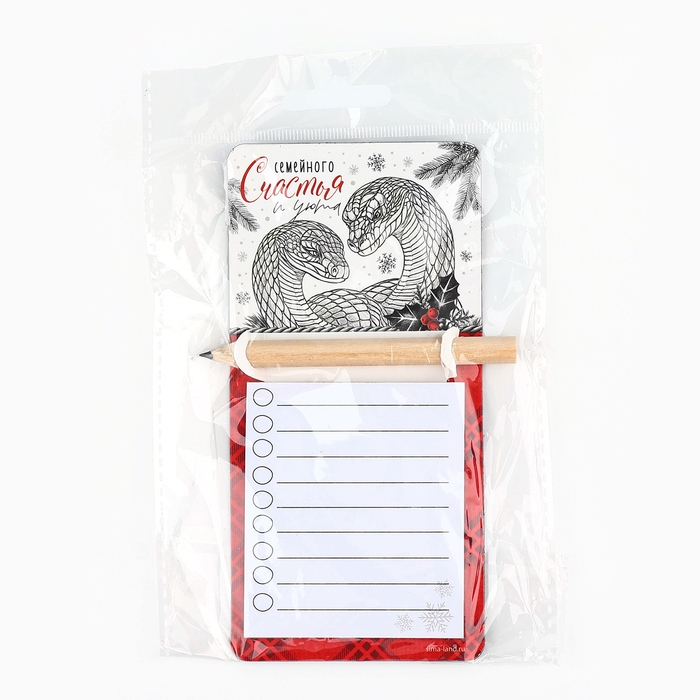 Магнит новогодний с блоком для записи и карандашом «Новый год: Семейного счастья», 7 х 14,4 см