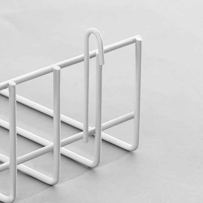 Крючок-гребенка, цвет белый Крючок-гребенка, цвет белый