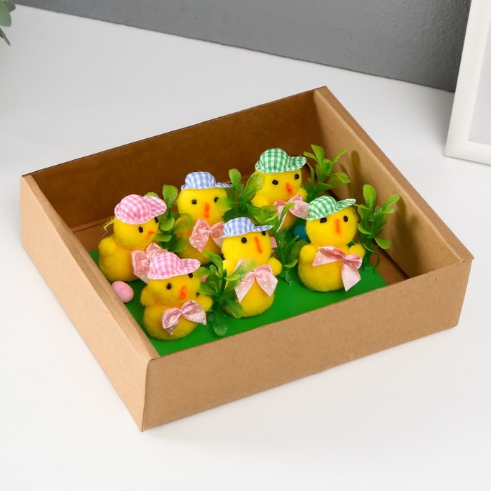 Сувенир пасхальный Сувенир пасхальный "Цыпленок в шляпке и тремя яичками" набор 6 шт 5,5х12,5х18 см