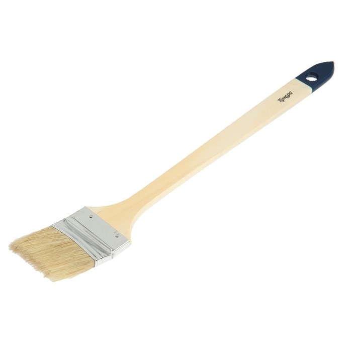 Кисть радиаторная ТУНДРА, натуральная щетина, деревянная рукоятка, 2.5 Кисть радиаторная ТУНДРА, натуральная щетина, деревянная рукоятка, 2.5", 63 мм