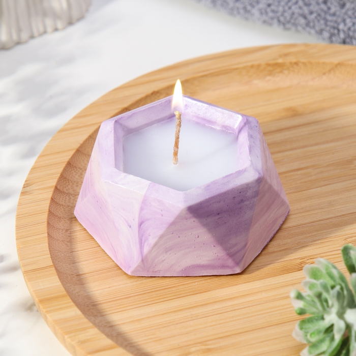 Свеча  Свеча "Шестиугольник. Мрамор" в подсвечнике из гипса малый,7х3,5см,мрамор с фиол. полосками