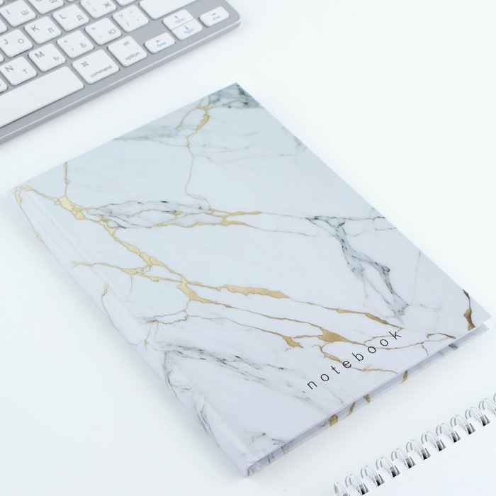 Ежедневник в твердой обложке А5, 80 листов  Ежедневник в твердой обложке А5, 80 листов "Белый мрамор"