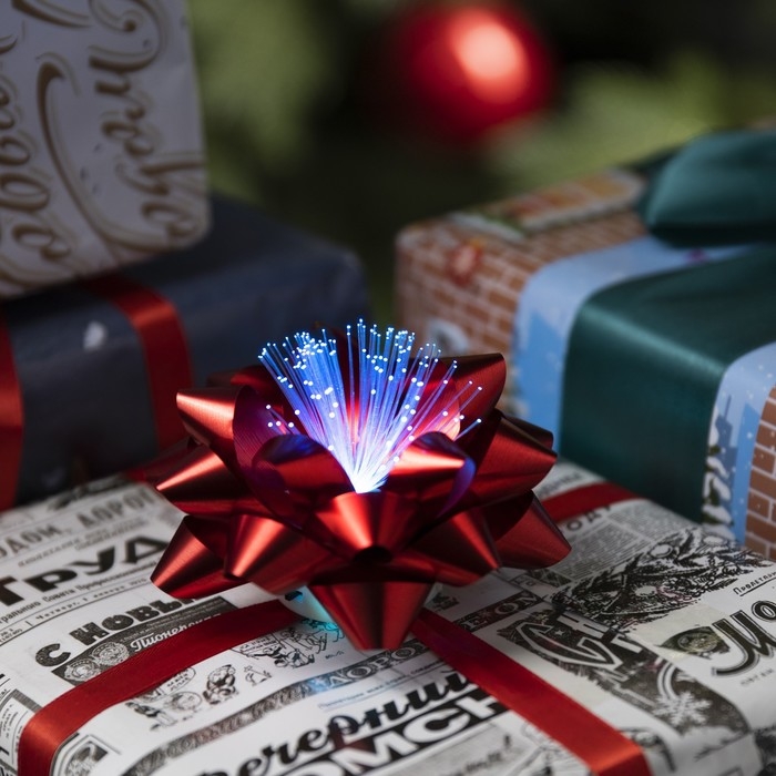 Светодиодная игрушка «Бант-звезда» 9 × 6 × 9 см, батарейки LR44х3 (в комплекте), свечение мульти, красная Светодиодная игрушка «Бант-звезда» 9 × 6 × 9 см, батарейки LR44х3 (в комплекте), свечение мульти, красная