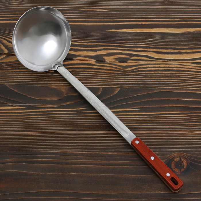 Поварешка для казана узбекская 42см, диаметр 14см с деревянной ручкой Поварешка для казана узбекская 42см, диаметр 14см с деревянной ручкой