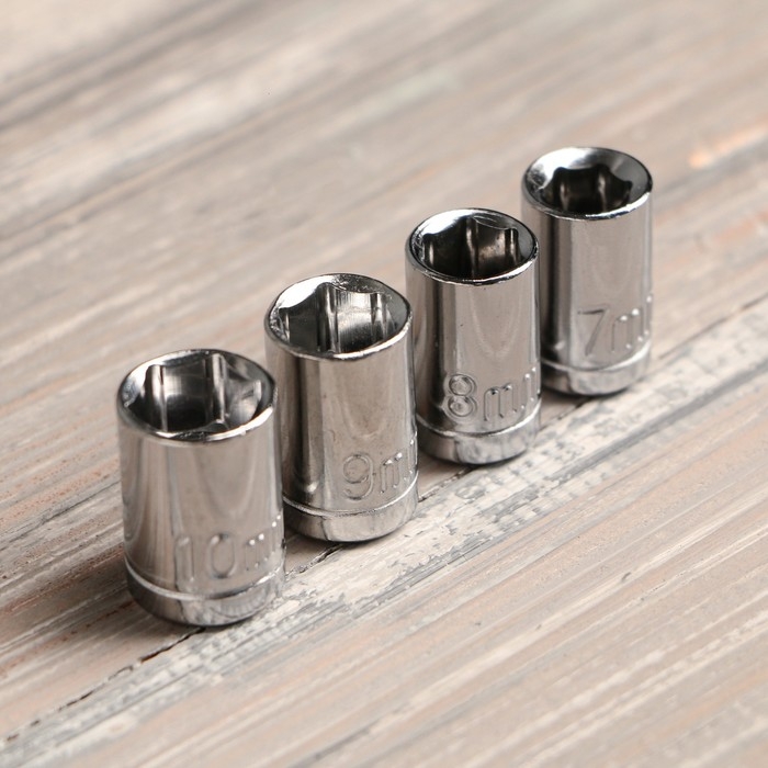 Набор инструментов в замке «Любовь это», 18 предметов Набор инструментов в замке «Любовь это», 18 предметов