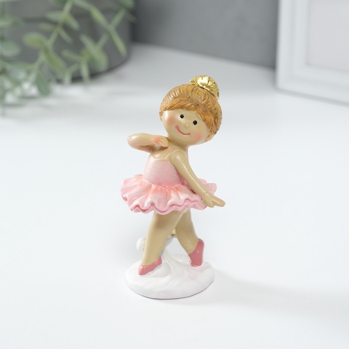 Сувенир полистоун  Сувенир полистоун "Девочка балерина в розовой пачке" 5х4,5х9,5 см