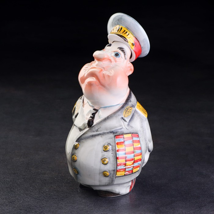 Набор фарфоровый: штоф «Генерал», 0.5 л + 3 рюмки, гильза Набор фарфоровый: штоф «Генерал», 0.5 л + 3 рюмки, гильза