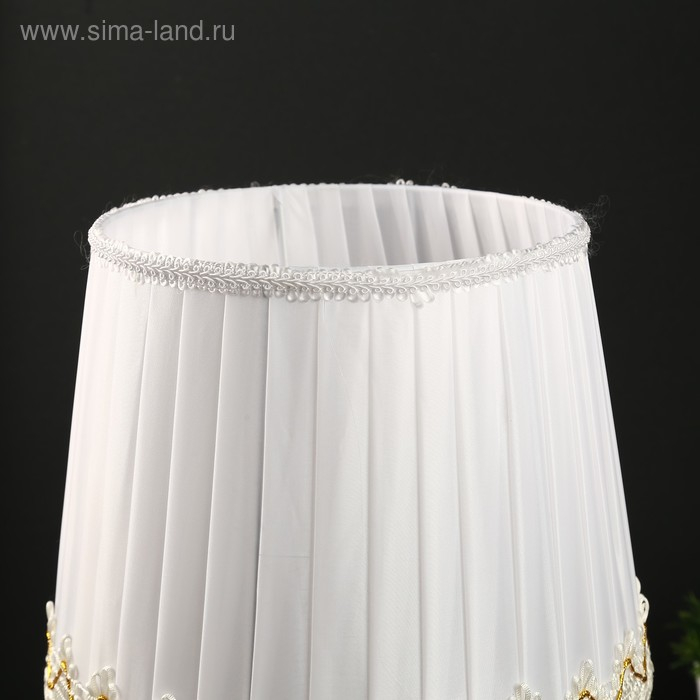 Лампа настольная "Милан" 1х40Вт Е27 золото-белый 24х24х43 см RISALUX