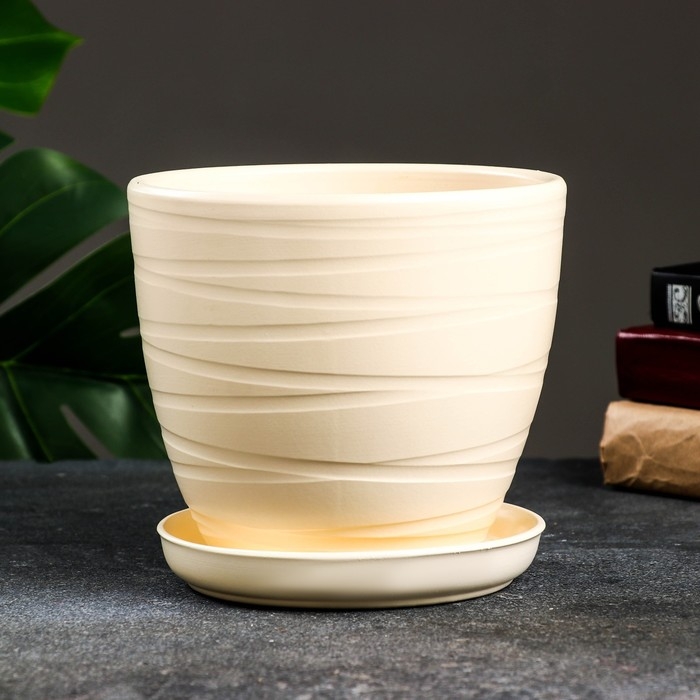 Горшок цветочный Горшок цветочный "Нежность" бежевый 2,4 л