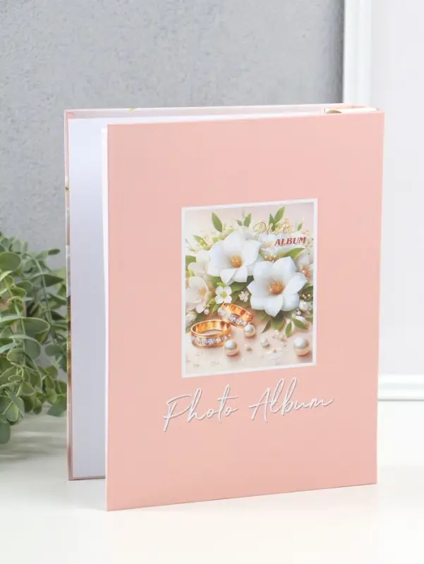 Фотоальбом на 200 фото 10х15 см "Кольца молодых и свадебный букет" в коробке 5,5х20,5х26 см   109627