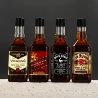 Набор "Настоящему мужику", 4 геля для душа во флаконах виски по 500 мл