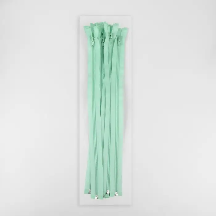 Молния «Спираль», №5, разъёмная, замок автомат, 40 см, светло-зелёная