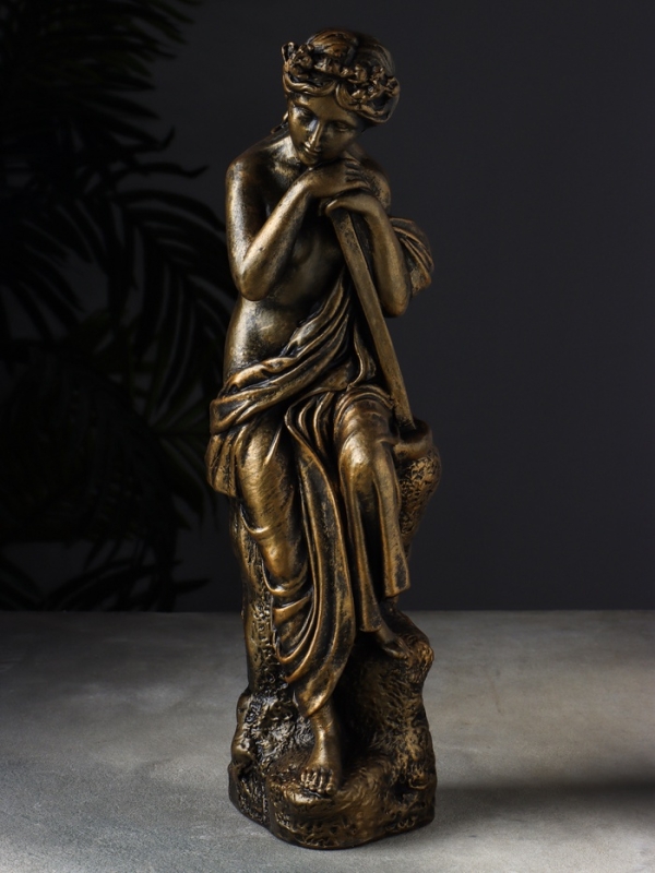 Фигура  Фигура "Девушка с мечом" 14х10,5х39 см, бронза