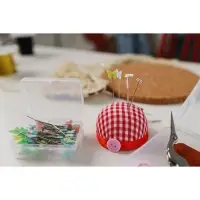 Игольница на руку &laquo;Клетка&raquo;, d=6 см, красная, белая