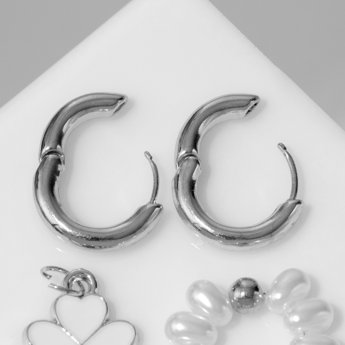 Серьги со съёмным элементом «Трансформер» клевер-сердце, цвет бело-бежевый в серебре Серьги со съёмным элементом «Трансформер» клевер-сердце, цвет бело-бежевый в серебре