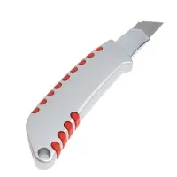 Нож универсальный ТУНДРА, прорезиненный металлический корпус, 18 мм