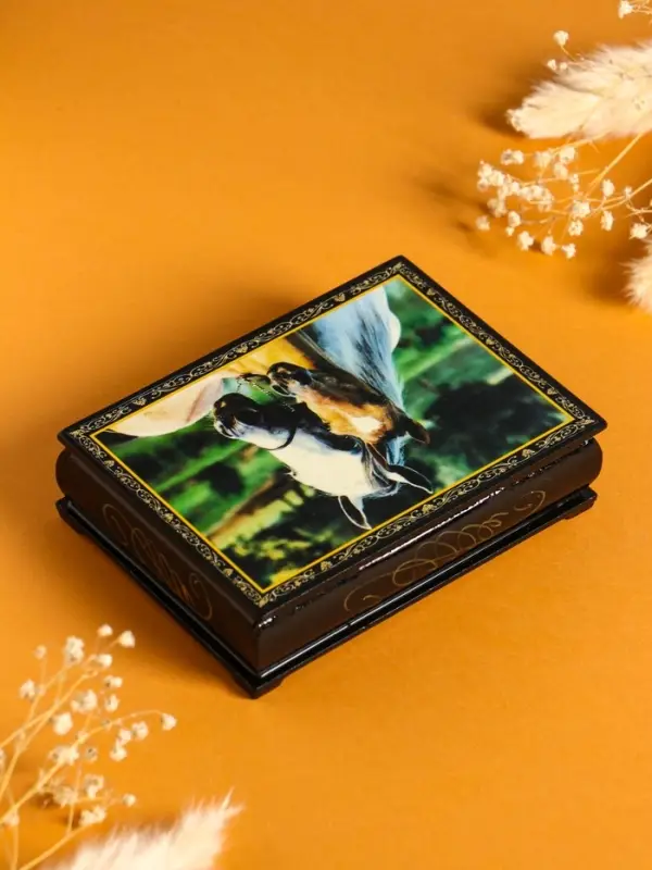 Шкатулка «Лошадь с жеребёнком», 10×14 см, лаковая миниатюра