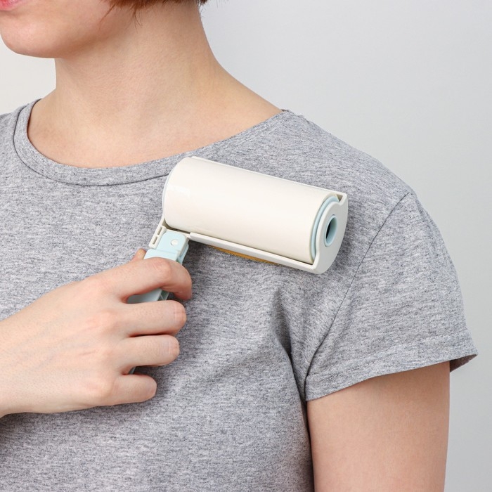 Ролик для одежды с велюровой щёткой, 55 листов, цвет белый с голубым