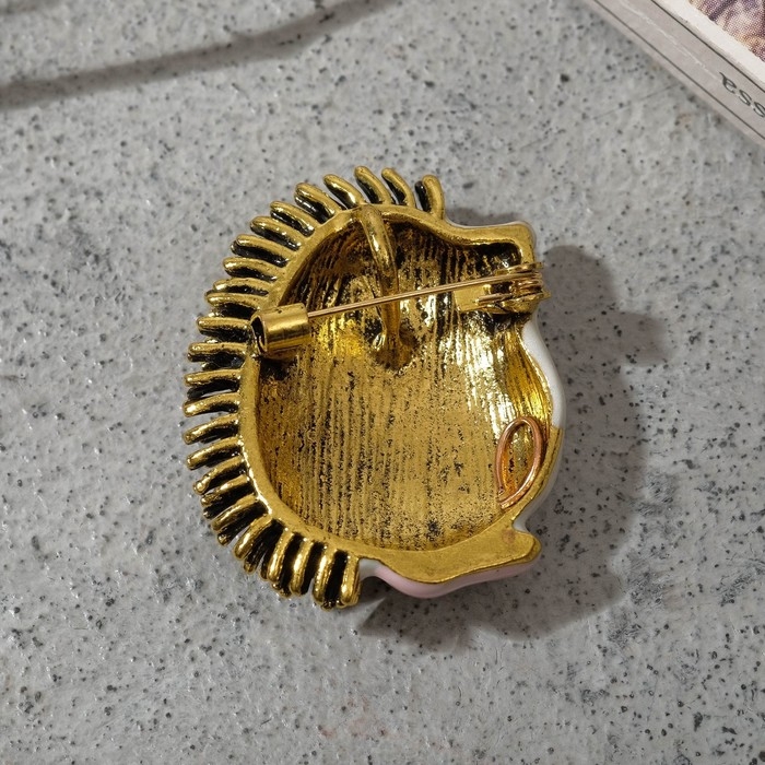 Брошь-кулон «Ёжик» мечтатель, цвет бело-розовый в чернёном в золоте Брошь-кулон «Ёжик» мечтатель, цвет бело-розовый в чернёном в золоте