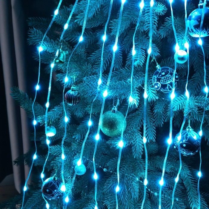 Умная гирлянда «Конский хвост» 10 нитей по 1 м роса, IP20, серебристая нить, 100 LED, пульт ДУ, приложение, свечение RGB, USB