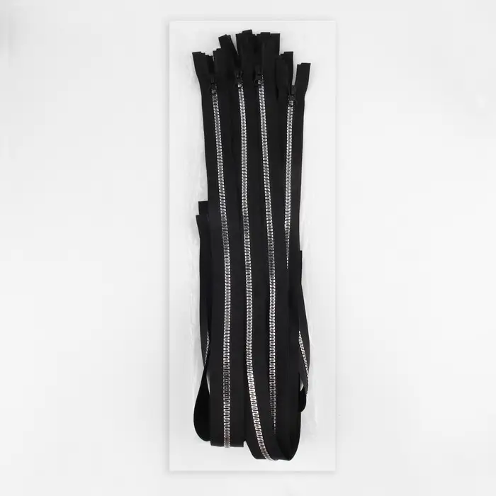 Молния «Трактор», №5, разъёмная, замок автомат, 70 см, чёрная, белая